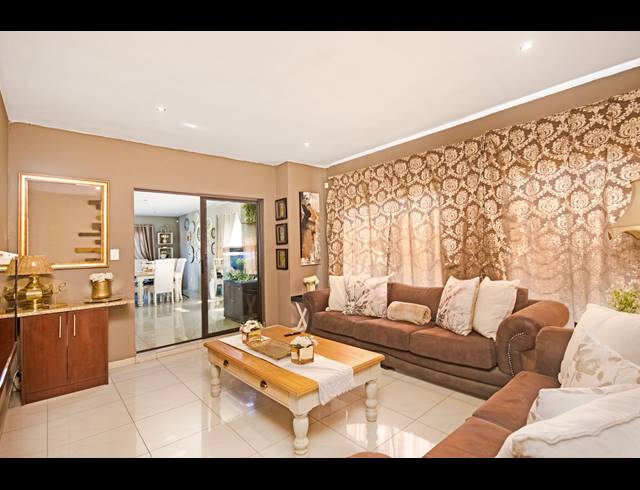 2 BEDROOM FREEHOLD FOR SALE IN RAND COLLIERIES